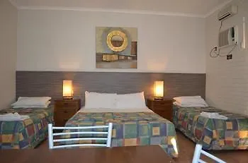 *** Motell Mid City Motor Inn Gladstone Australien