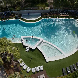 Atlantis 4*, Marcoola Australia