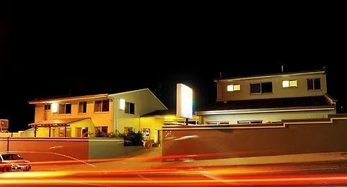Mid City Motor Inn Gladstone